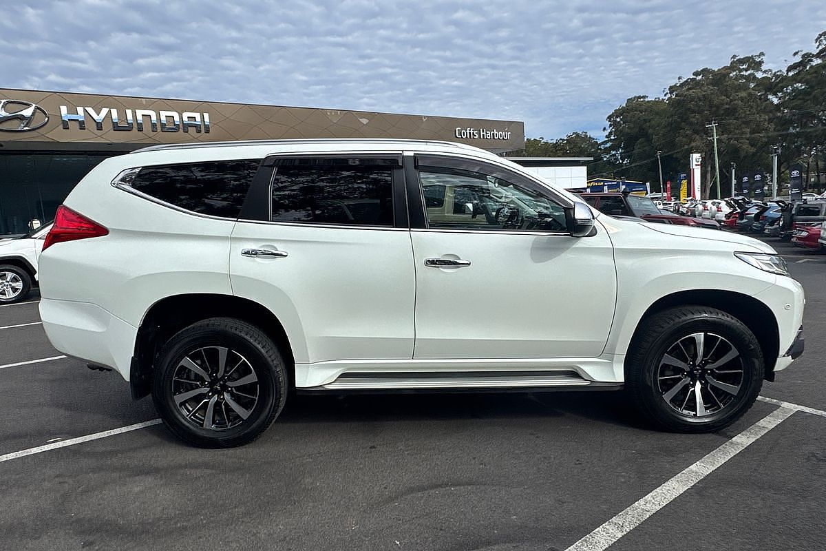 2016 Mitsubishi Pajero Sport Exceed QE