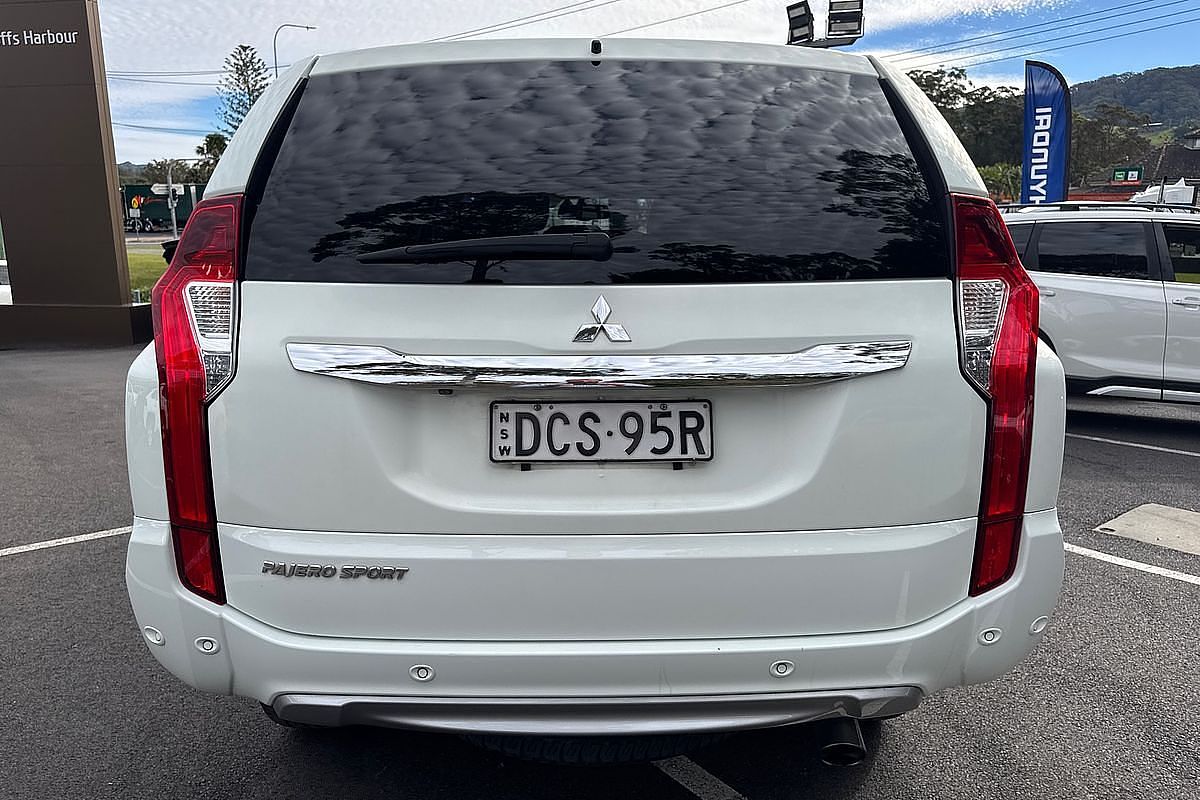 2016 Mitsubishi Pajero Sport Exceed QE