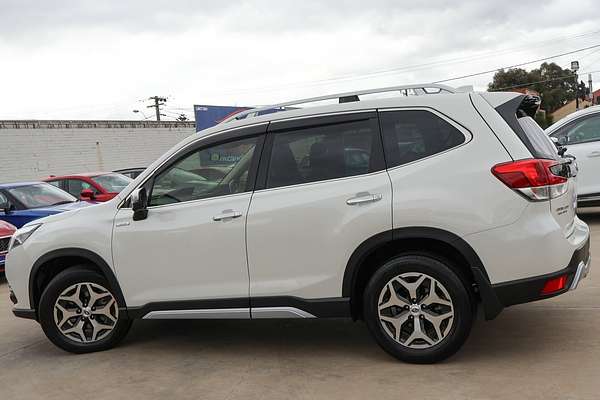 2023 Subaru Forester Hybrid L S5