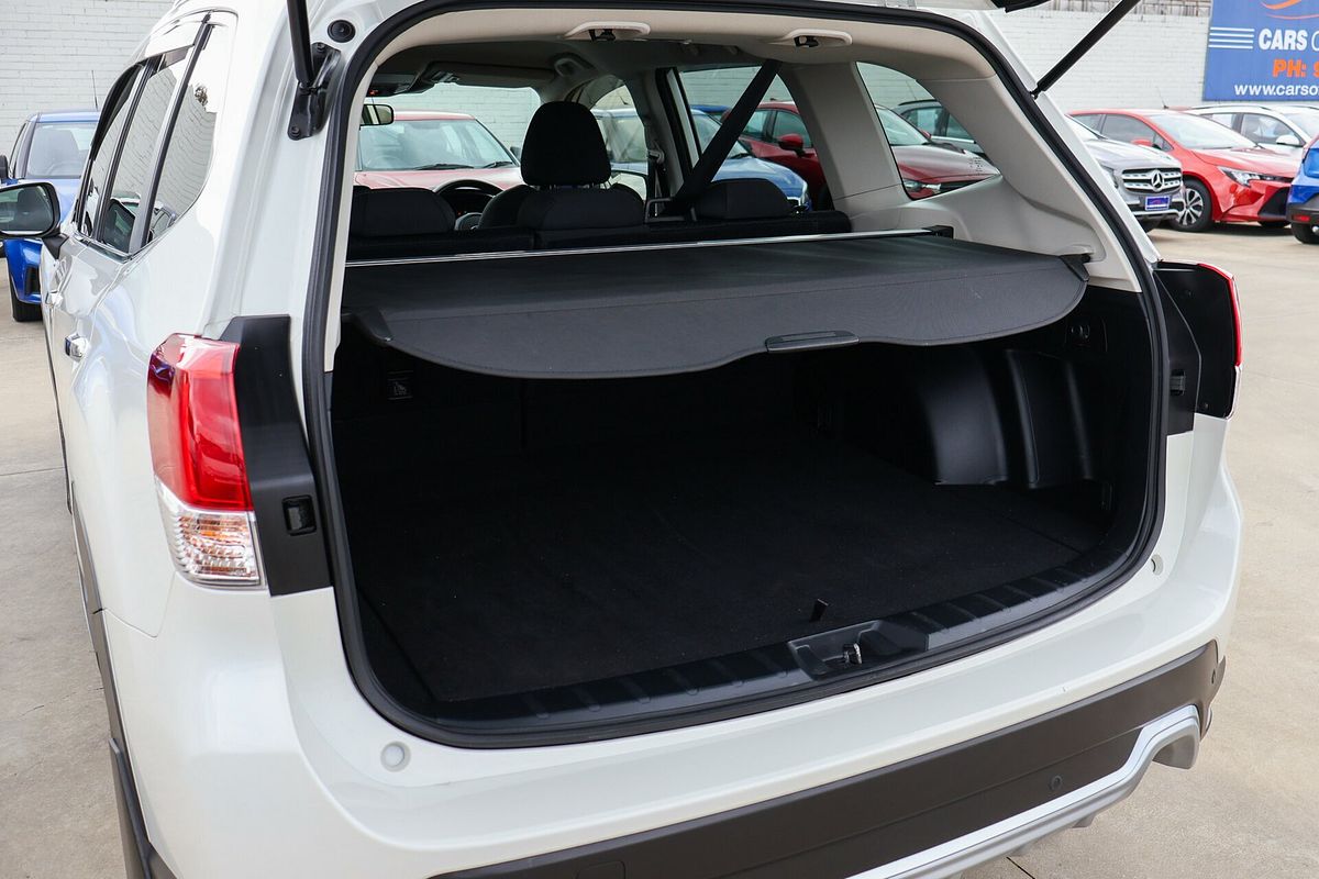 2023 Subaru Forester Hybrid L S5