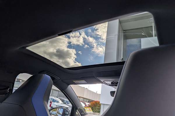 2025 Volkswagen Golf R Black Edition 8.5