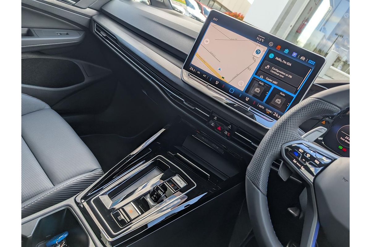 2025 Volkswagen Golf R Black Edition 8.5