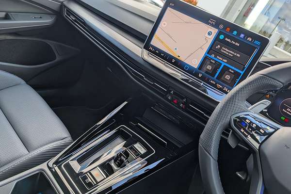 2025 Volkswagen Golf R Black Edition 8.5