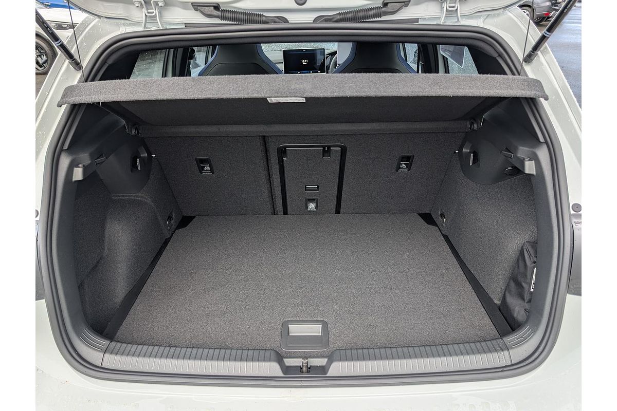 2025 Volkswagen Golf R Black Edition 8.5