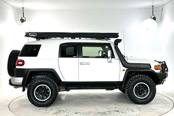 2012 Toyota FJ Cruiser GSJ15R