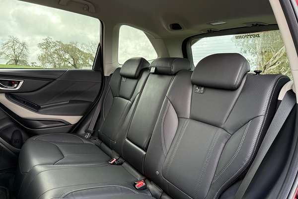 2023 Subaru Forester 2.5i 50 Years Edition S5