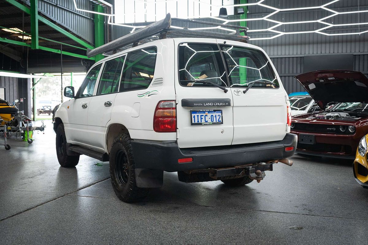 1999 Toyota Landcruiser GXV UZJ100R