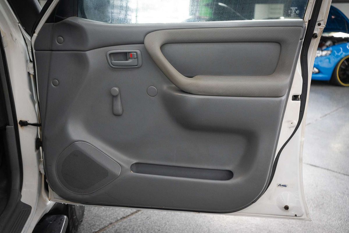 1999 Toyota Landcruiser GXV UZJ100R