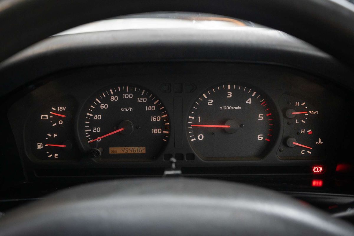 1999 Toyota Landcruiser GXV UZJ100R