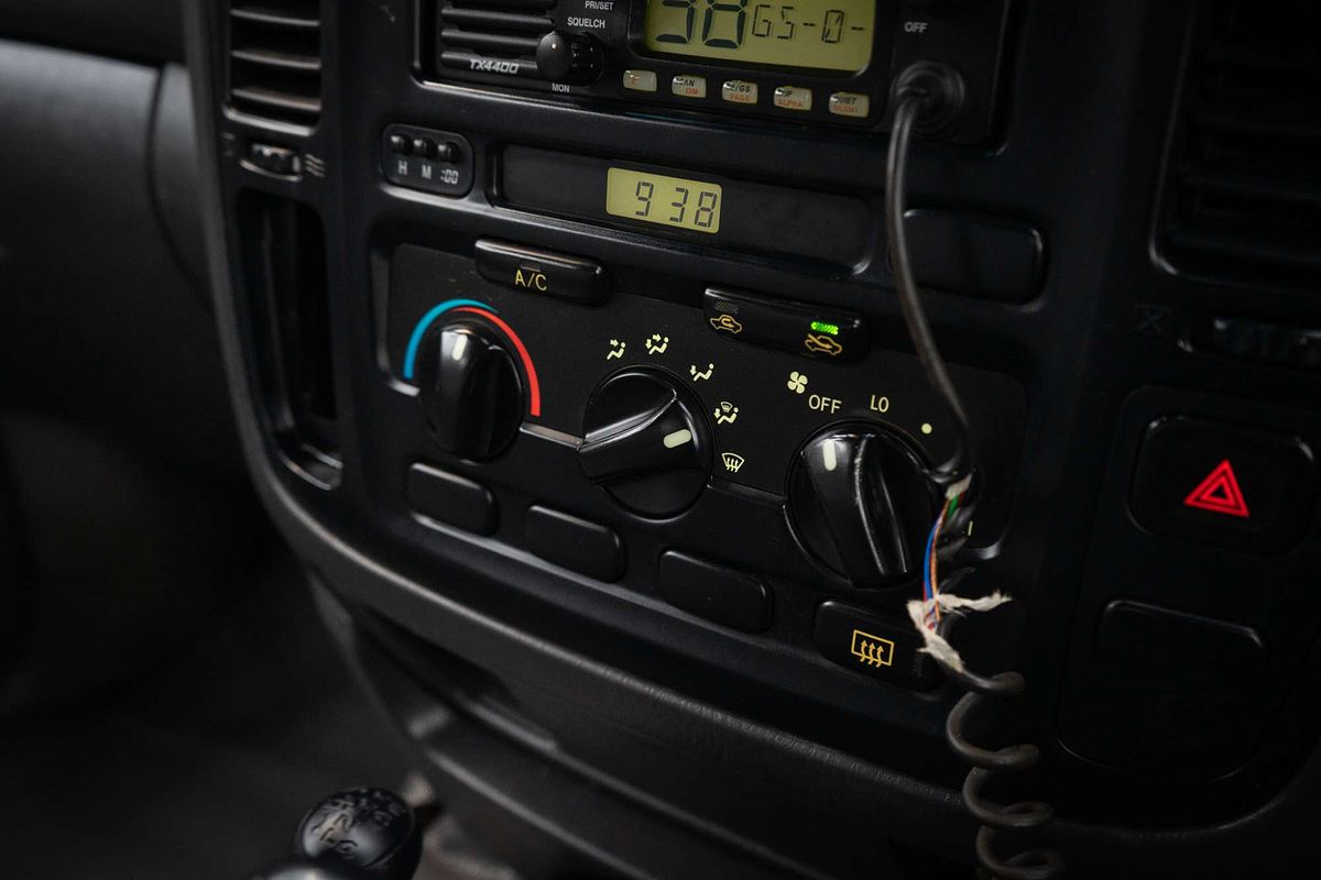 1999 Toyota Landcruiser GXV UZJ100R