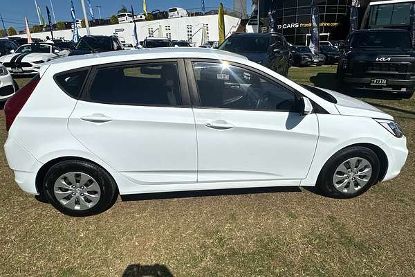 2015 Hyundai Accent Active RB3