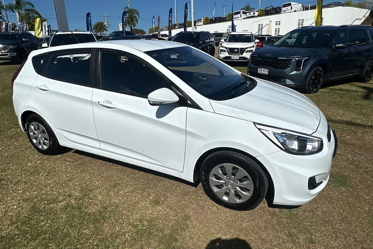2015 Hyundai Accent Active RB3