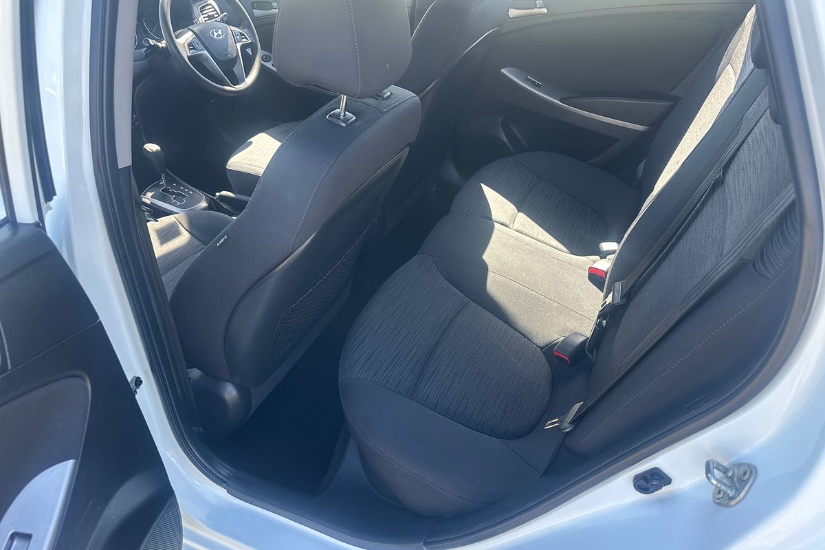 2015 Hyundai Accent Active RB3