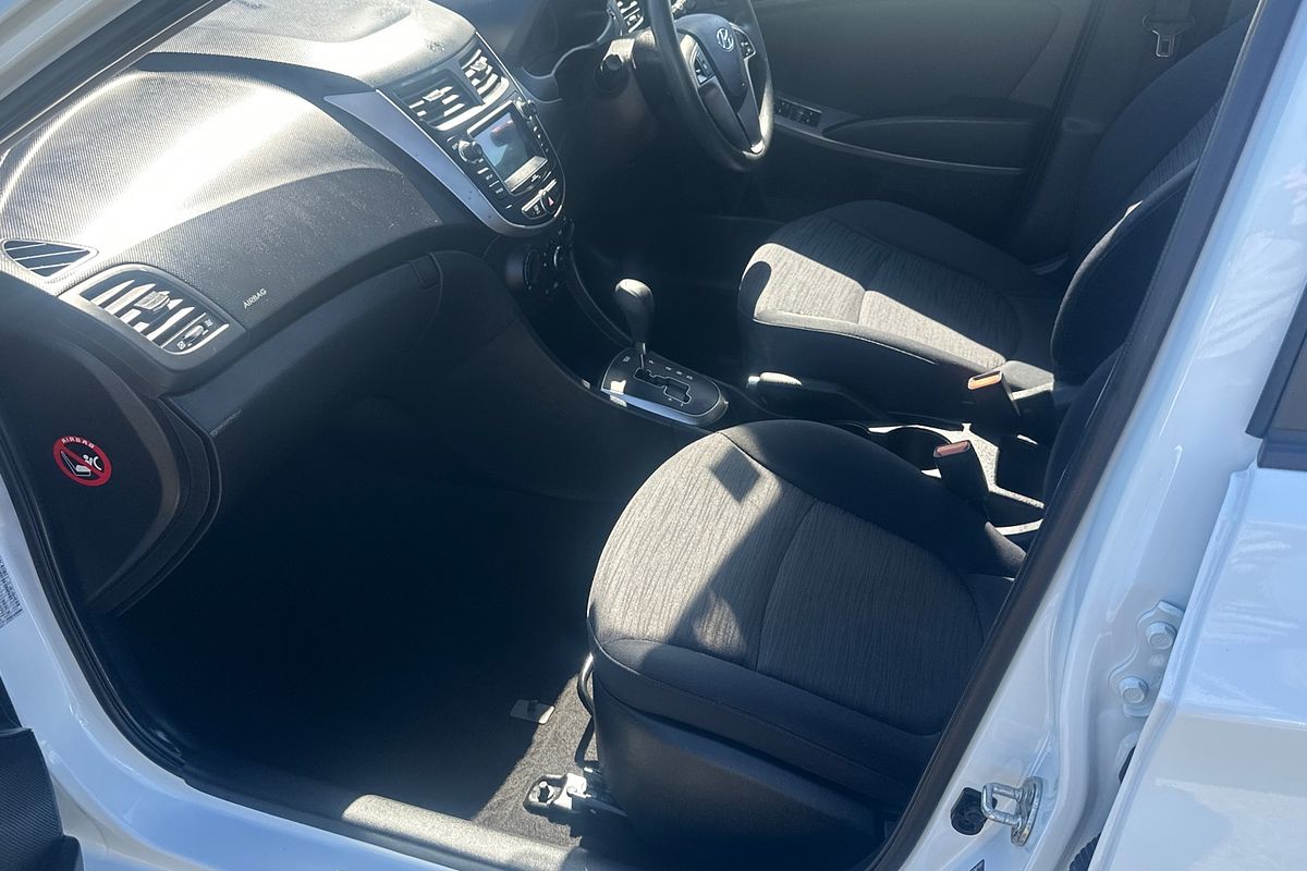 2015 Hyundai Accent Active RB3