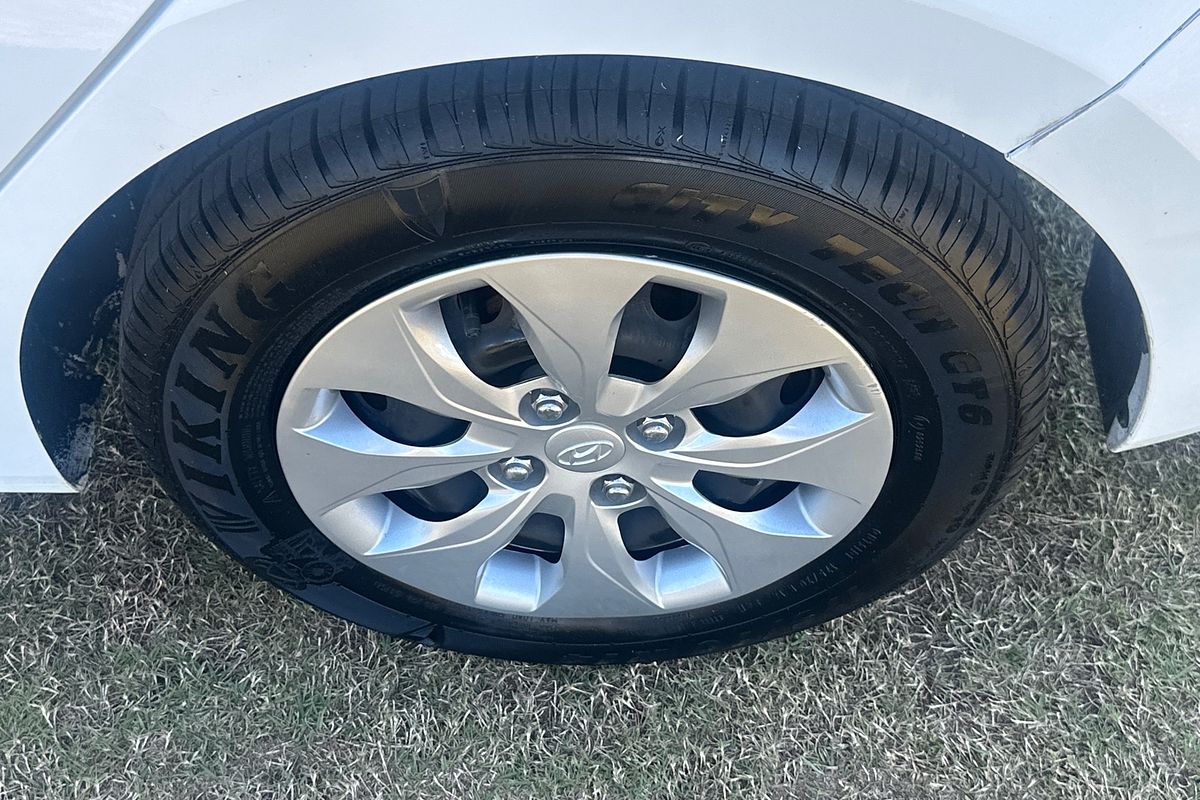 2015 Hyundai Accent Active RB3