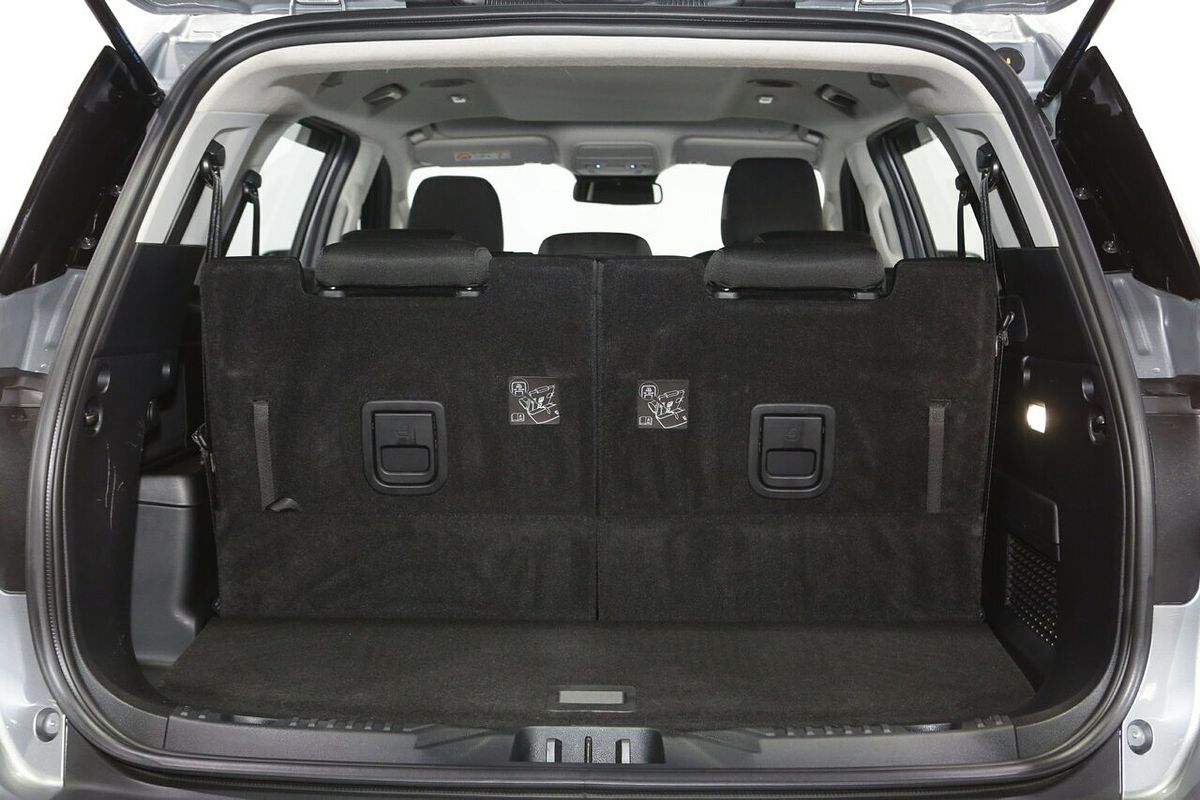 2022 Ford Everest Ambiente 2.0L