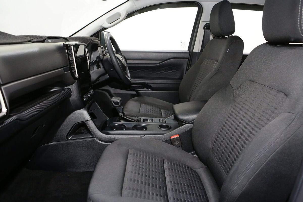 2022 Ford Everest Ambiente 2.0L