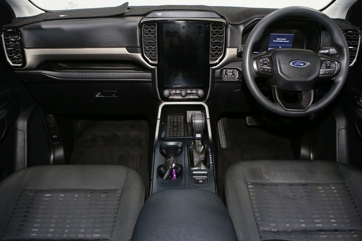 2022 Ford Everest Ambiente 2.0L