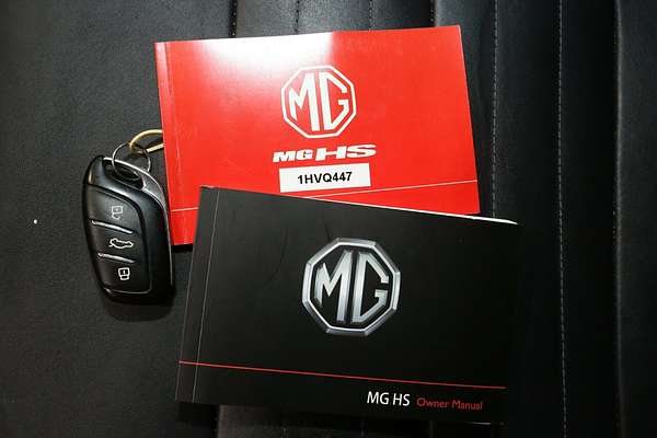 2022 MG HS Essence SAS23