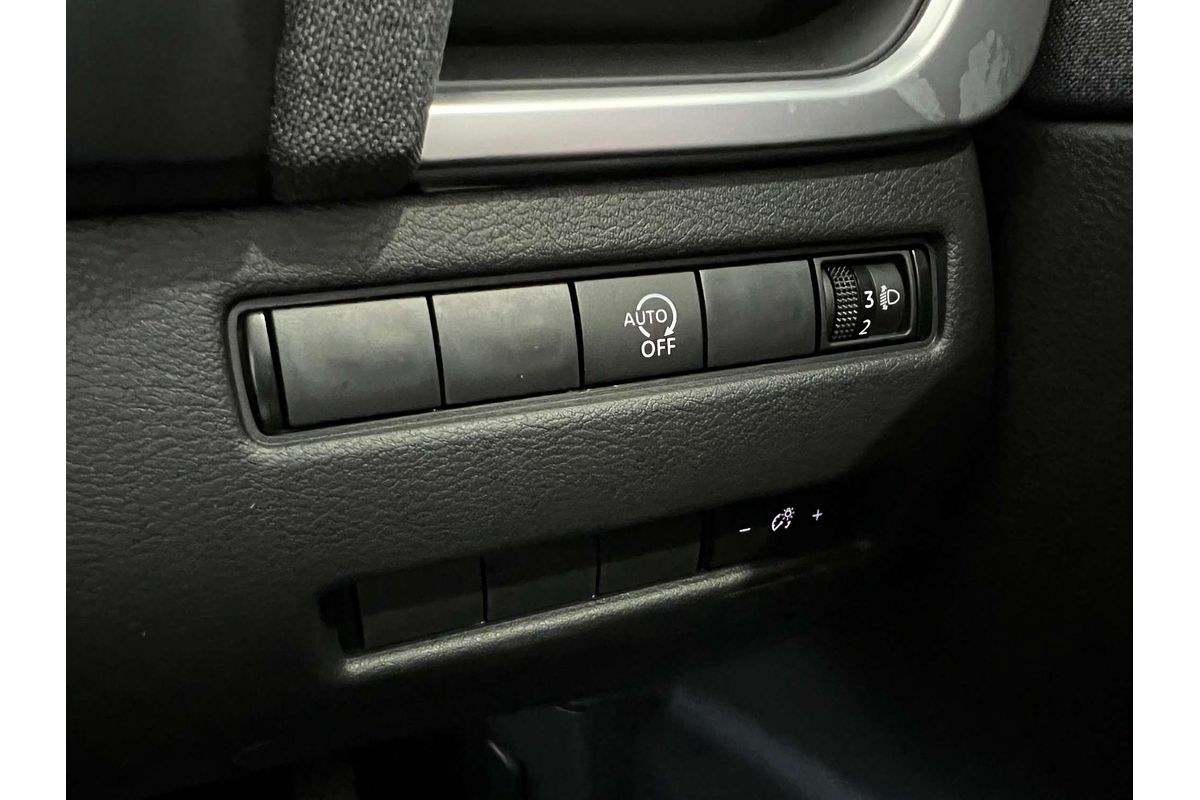 2025 Nissan QASHQAI ST J12