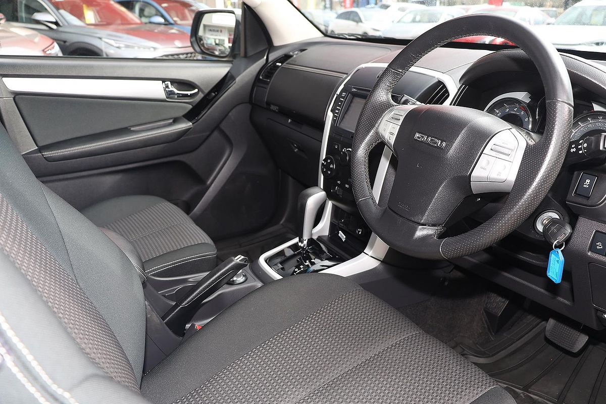 2018 Isuzu MU-X LS-M
