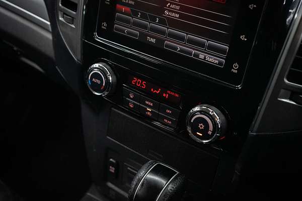 2016 Mitsubishi Pajero GLX NX