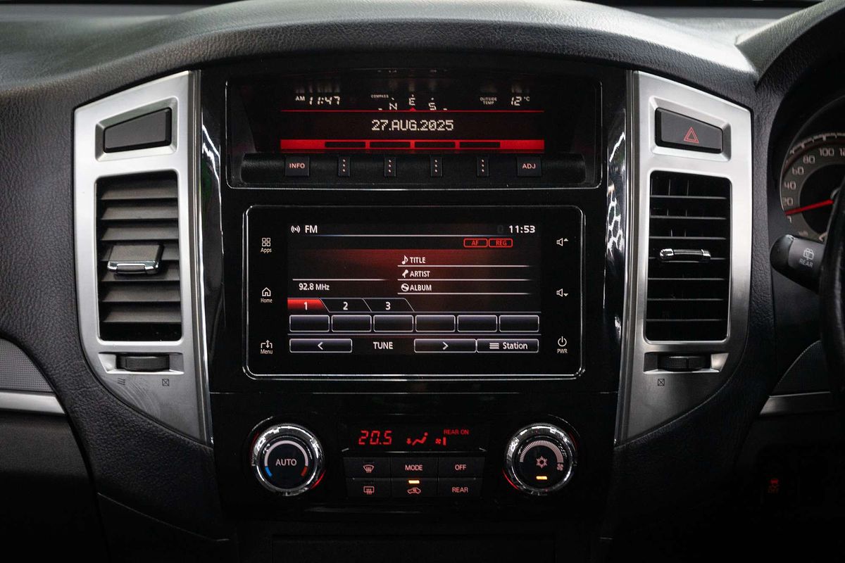 2016 Mitsubishi Pajero GLX NX