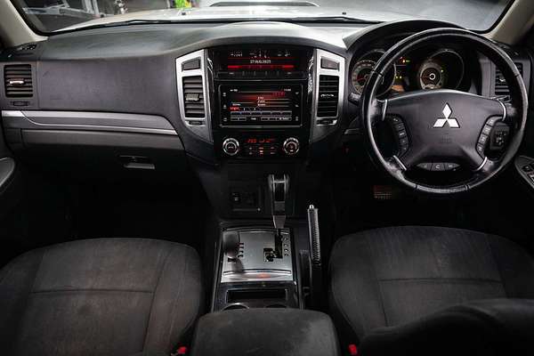 2016 Mitsubishi Pajero GLX NX