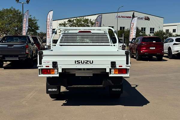 2025 Isuzu D-MAX SX  4X4