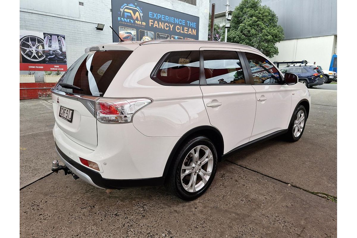 2014 Mitsubishi Outlander ES ZJ