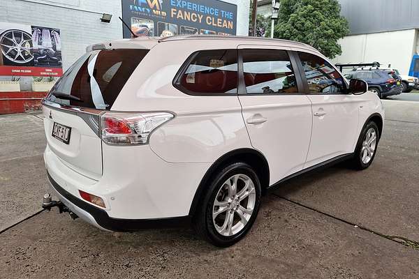 2014 Mitsubishi Outlander ES ZJ