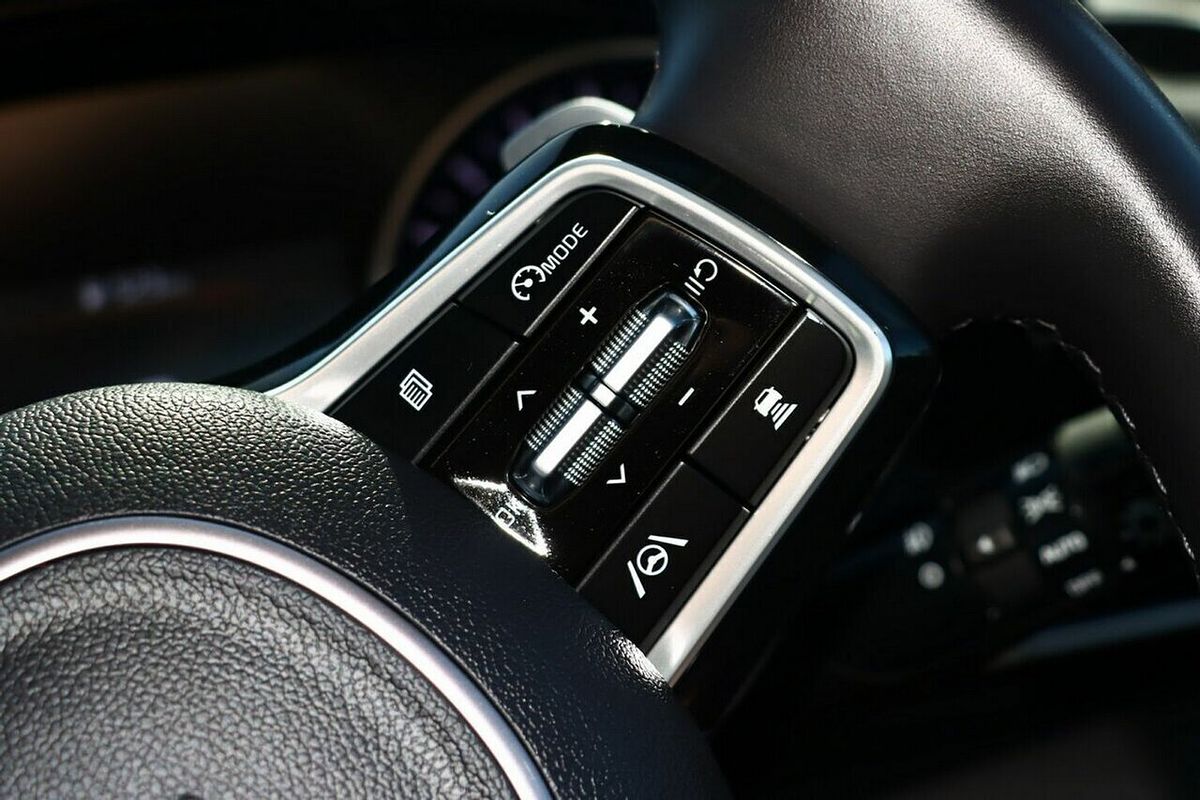 2023 Kia Carnival Platinum KA4