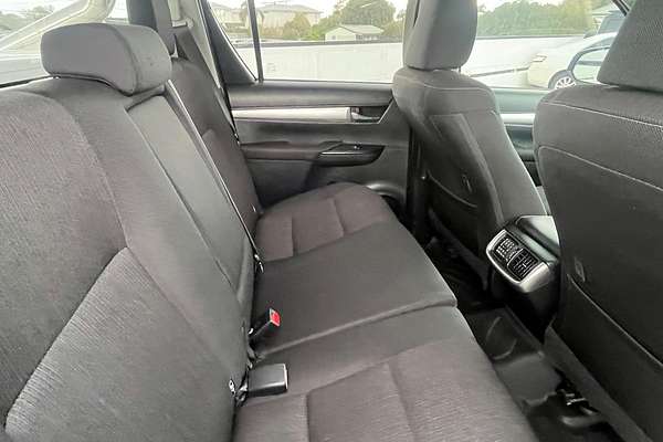 2018 Toyota Hilux SR5 GUN126R 4X4