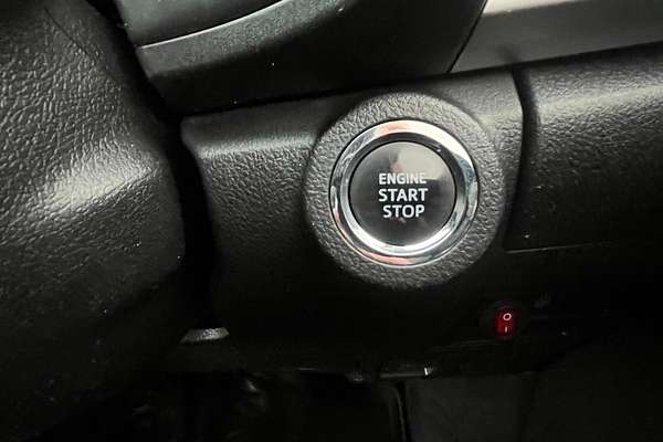 2018 Toyota Hilux SR5 GUN126R 4X4