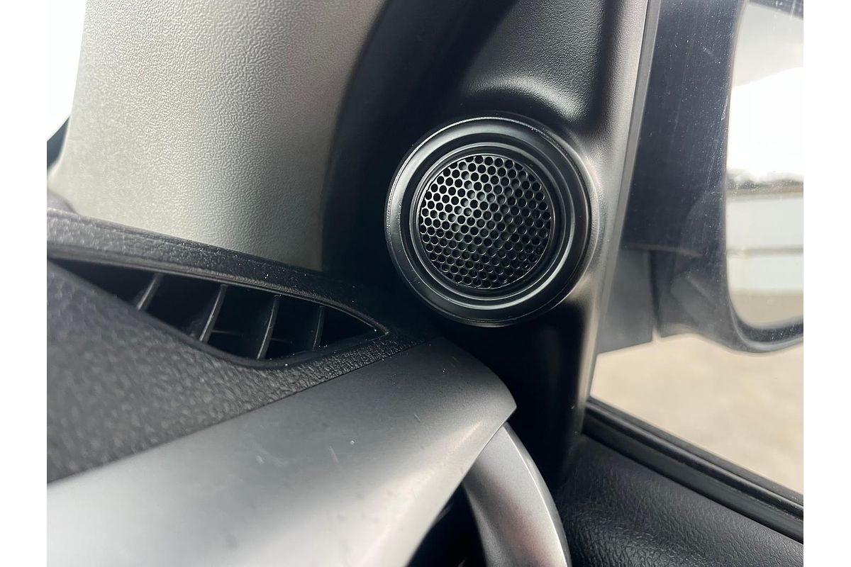 2018 Toyota Hilux SR5 GUN126R 4X4