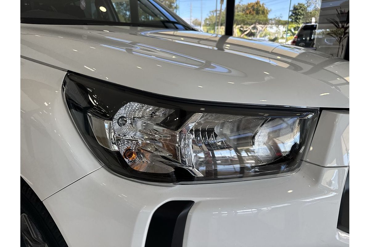 2024 Toyota Hilux SR GUN126R 4X4