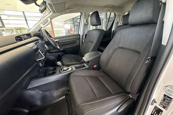 2024 Toyota Hilux SR GUN126R 4X4