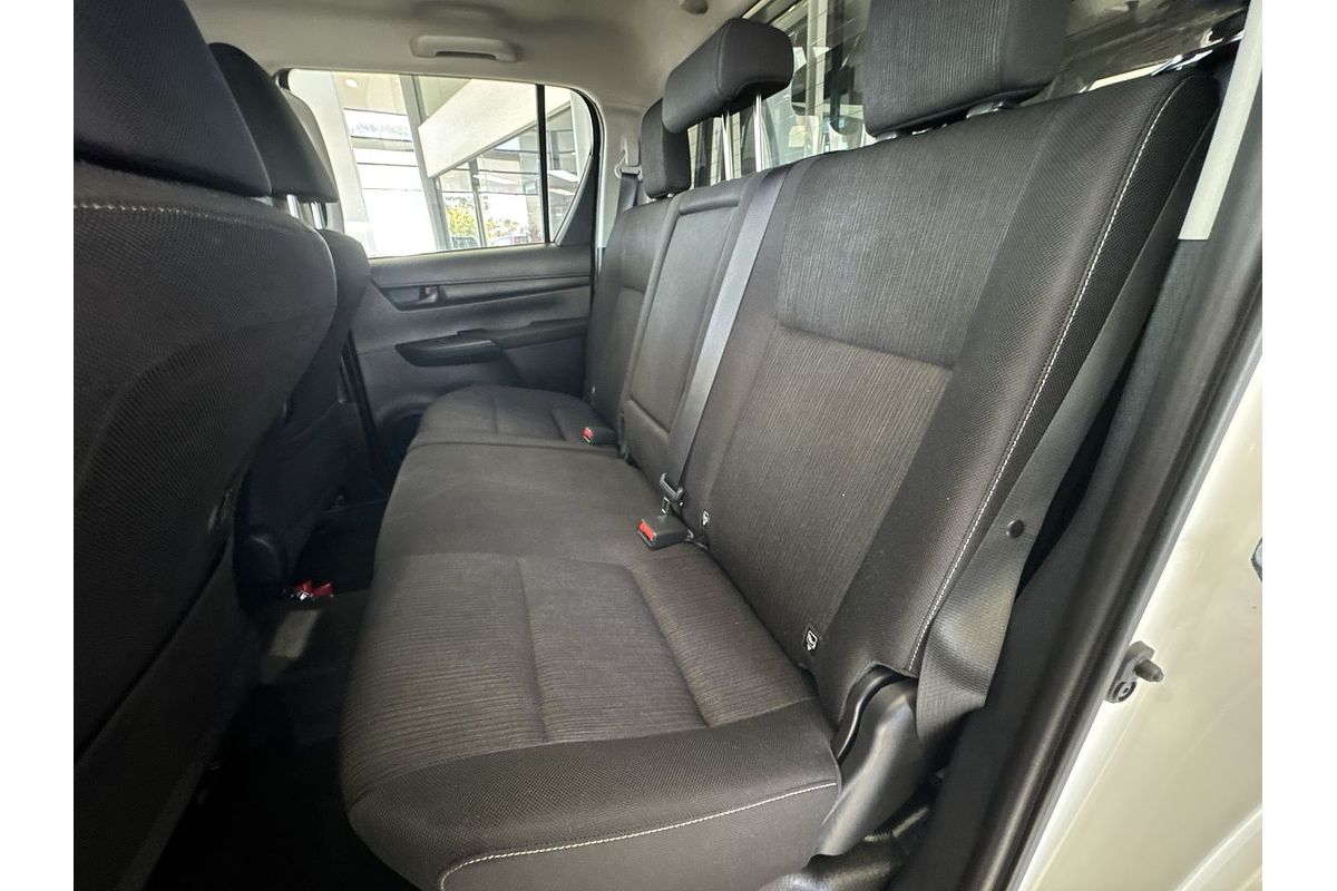 2024 Toyota Hilux SR GUN126R 4X4