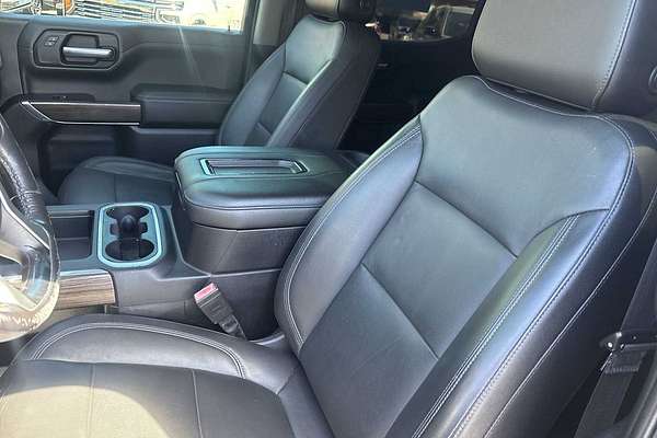2019 Chevrolet Silverado RST
