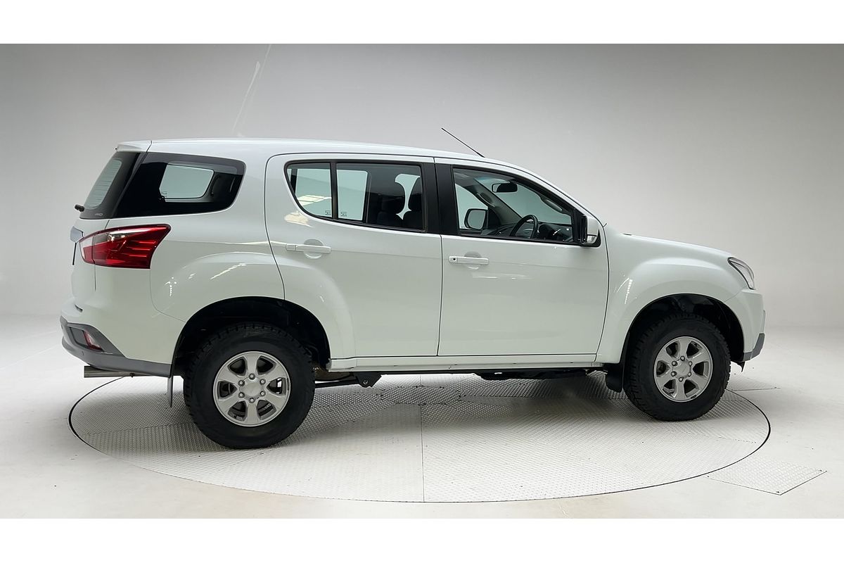 2021 Isuzu MU-X LS-M