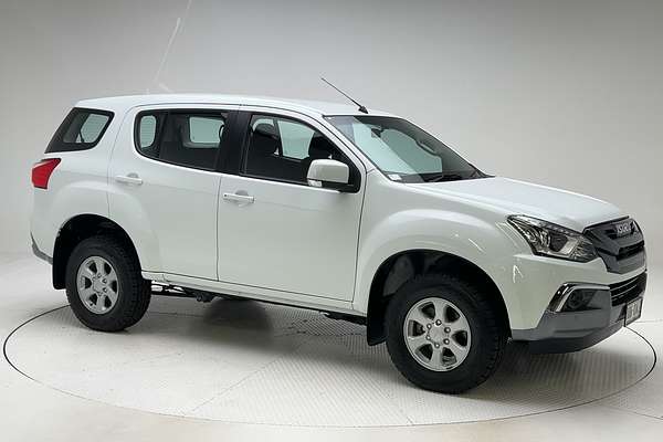 2021 Isuzu MU-X LS-M