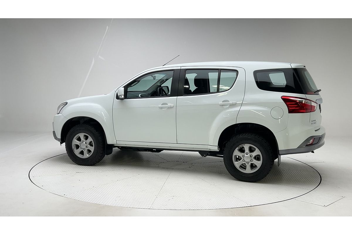 2021 Isuzu MU-X LS-M