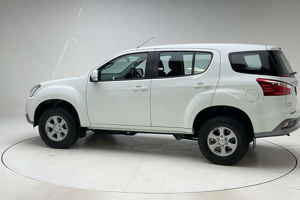 2021 Isuzu MU-X LS-M