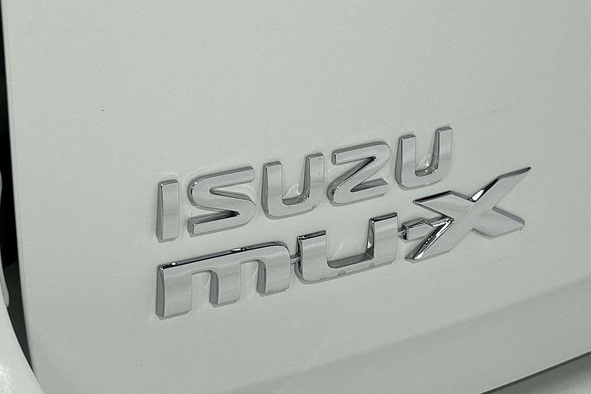 2021 Isuzu MU-X LS-M