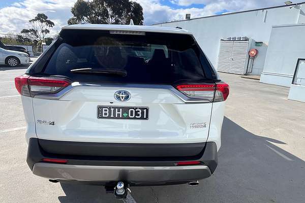 2020 Toyota RAV4 Cruiser AXAH54R