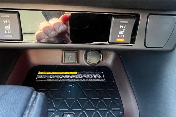 2020 Toyota RAV4 Cruiser AXAH54R