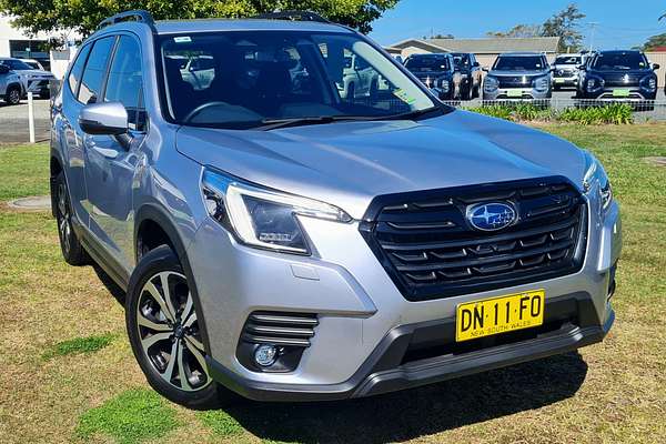 2025 Subaru Forester 2.5i Premium S5