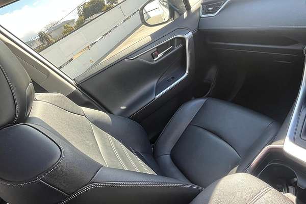 2020 Toyota RAV4 Cruiser AXAH54R