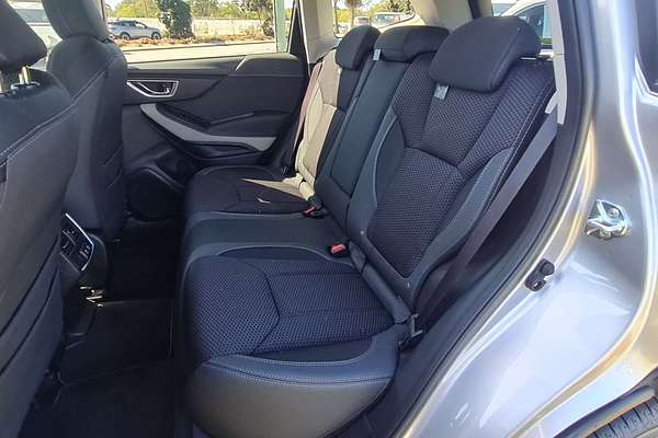 2025 Subaru Forester 2.5i Premium S5