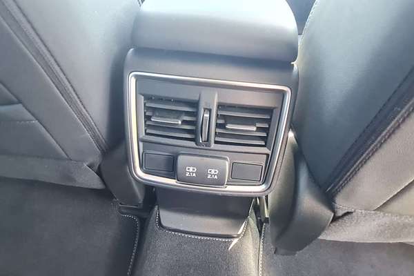 2025 Subaru Forester 2.5i Premium S5